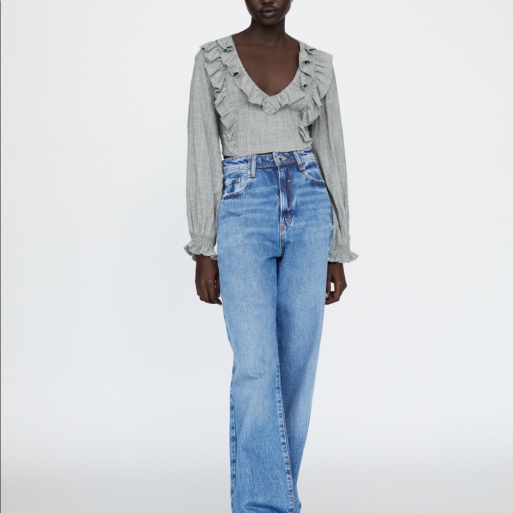 Brand new with tag Zara cropped ruffle gray top